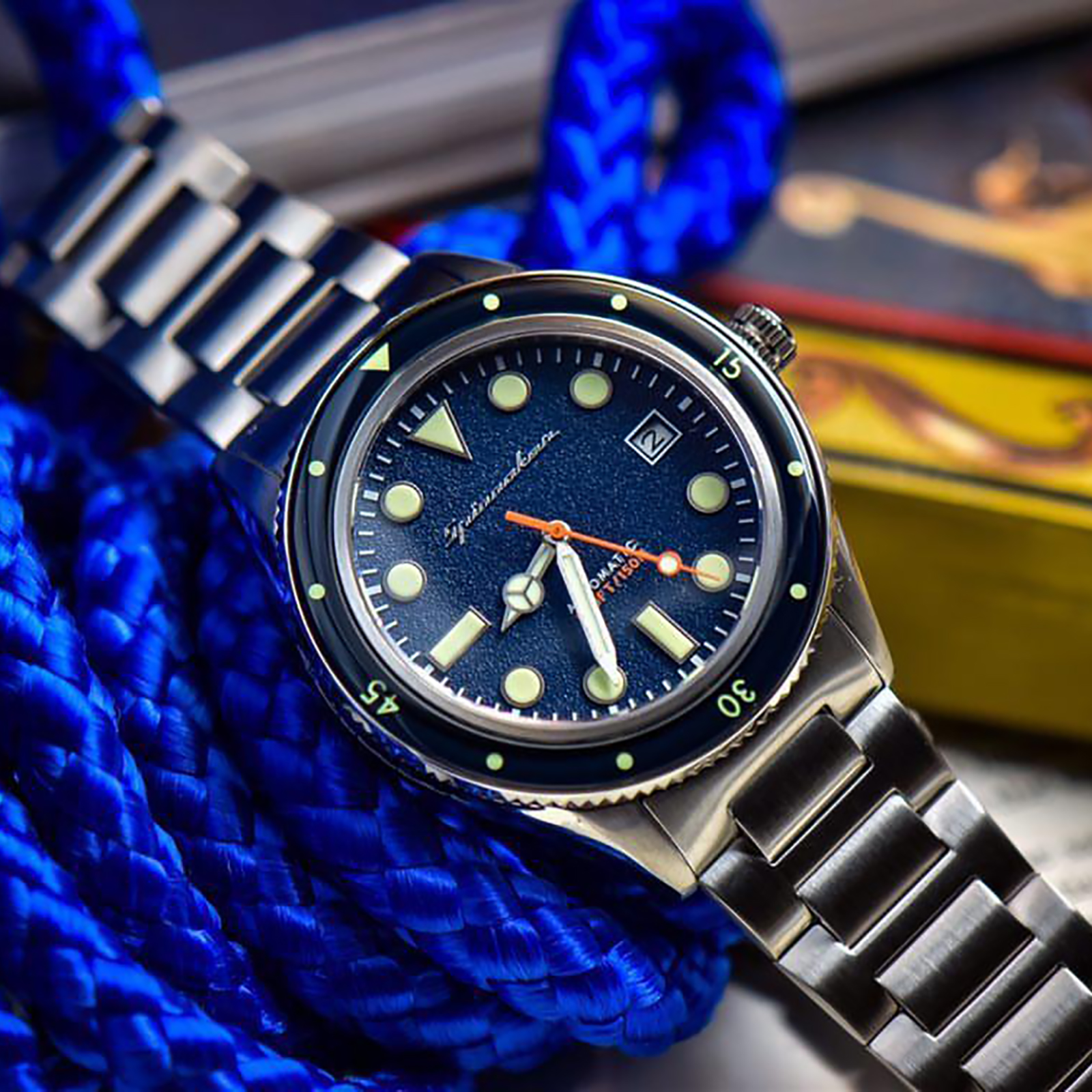 SP-5075-22 | COLLECTION | SPINNAKER | スピ二カー 時計公式サイト